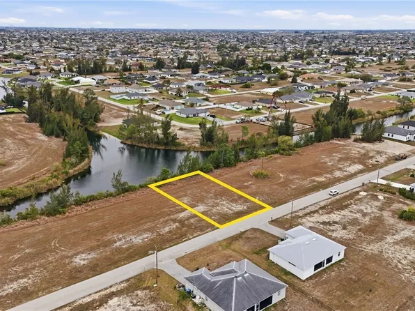 2009 NW 24th Ave, Cape Coral, FL 33993