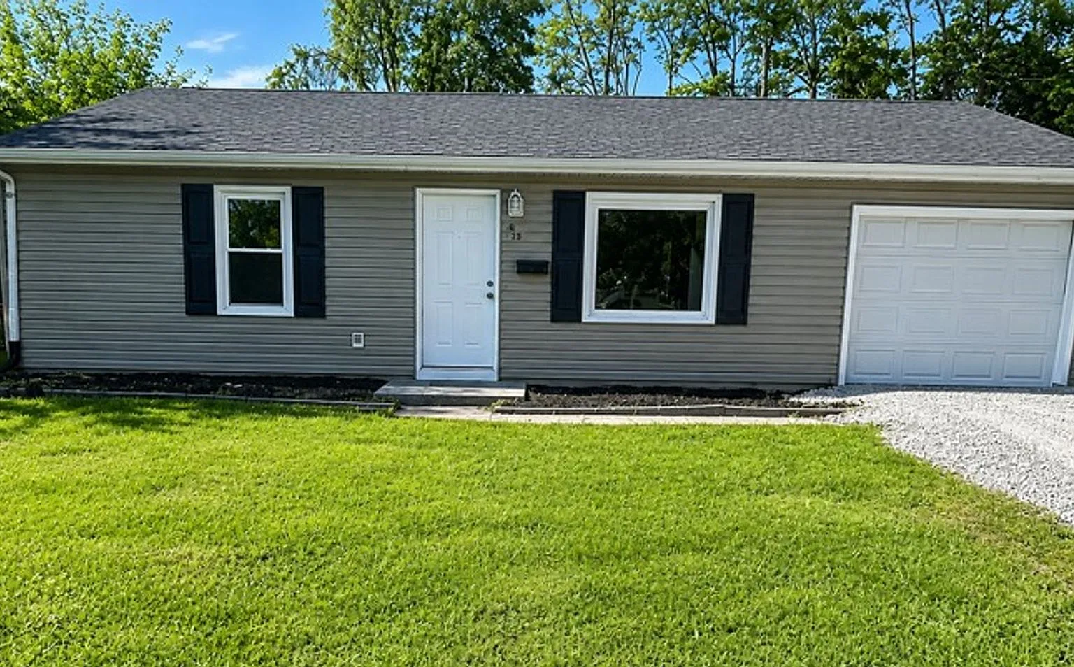 For Rent — Photo 1
