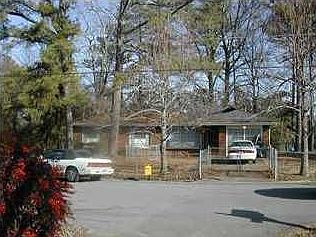 2nd image of 210 Sherry Dr