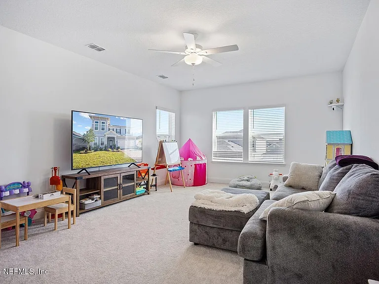 181 Oaklawn Ct — Photo 13