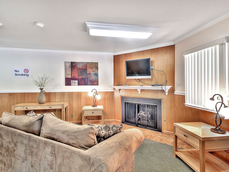1st image of 402 Oak Grove Ave APT F