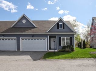 707 Southwood Ln #707, Clinton, MA 01510