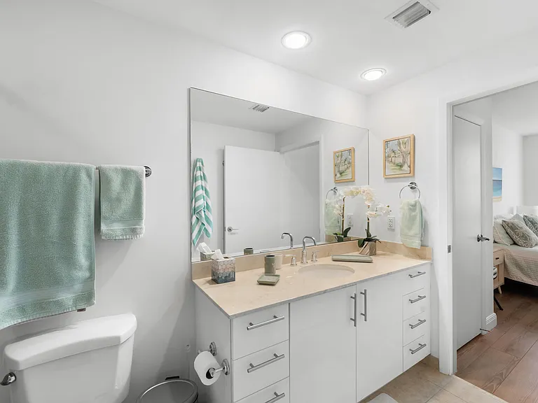 550 Okeechobee Blvd #1407 — Photo 20