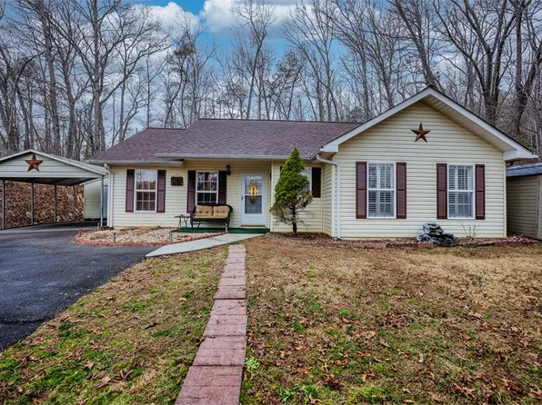 110 Victoria Ln, Whittier, NC 28789