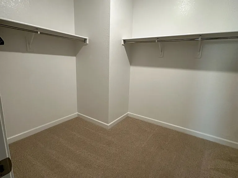 17748 W Carol Ave — Photo 7