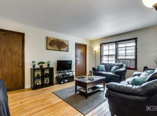 10564 S Walden Pkwy #1, Chicago, IL 60643