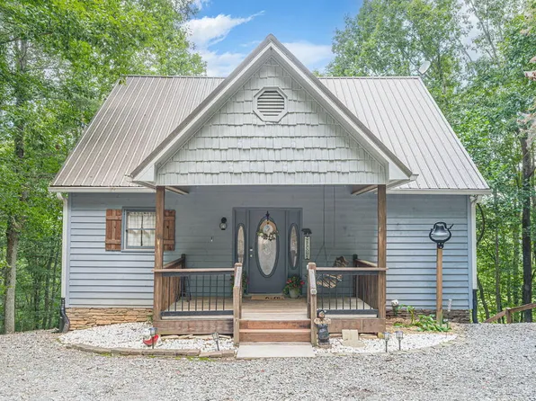 296 Mohawk Trl, Ellijay, GA 30540