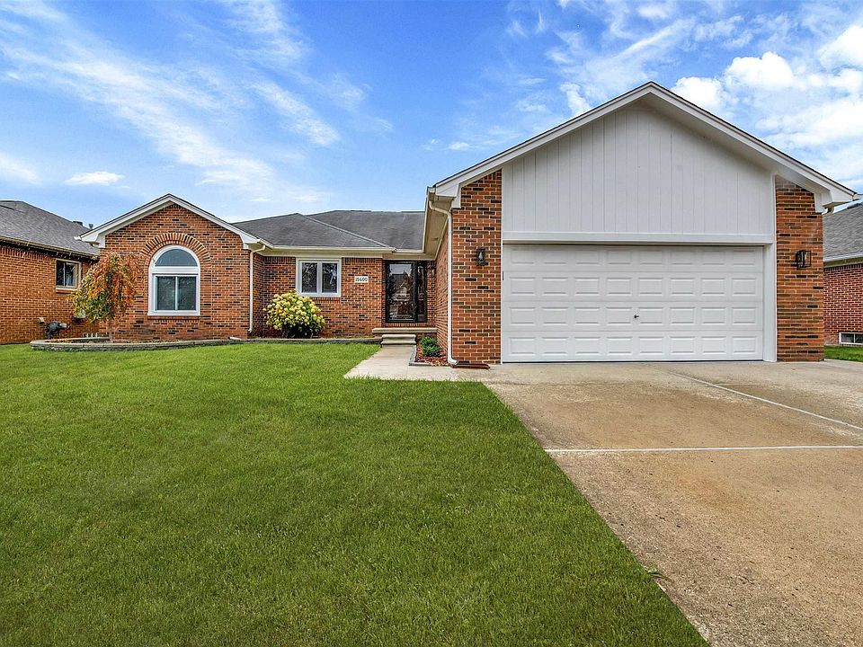 1st image of 15600 White Oak Dr
