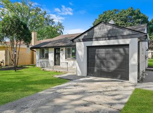 1014 Sherwood Rd, La Grange Park, IL