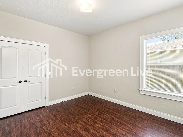 4922 Bobbie Ave — Photo 13