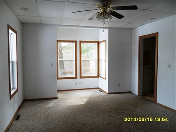 3rd image of 310 N Montgomery St