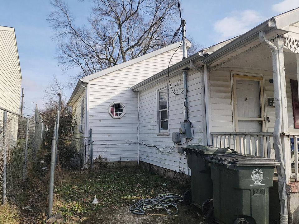 2nd image of 724 Florence Ave