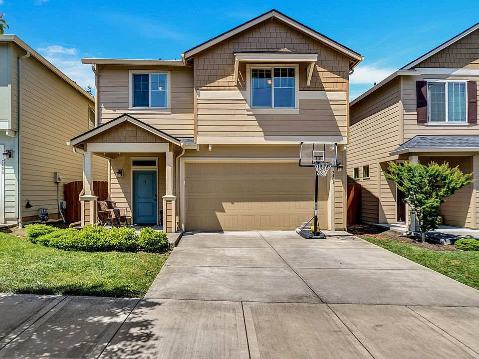 1st image of 7404 NE 32nd Ave