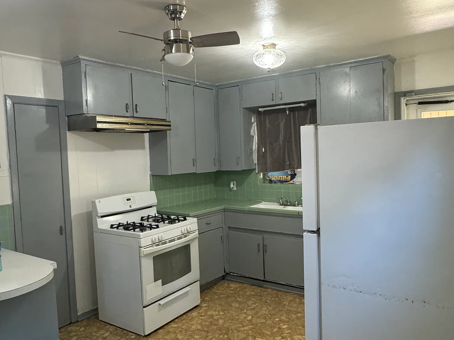 416 Bennett St — Photo 3