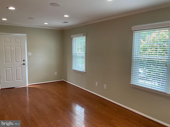 4th image of 9540 Mooregate Ct
