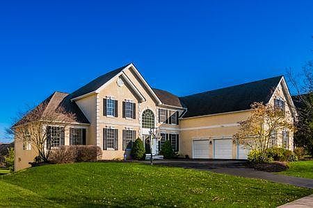 1st image of 8364 Somerset Way