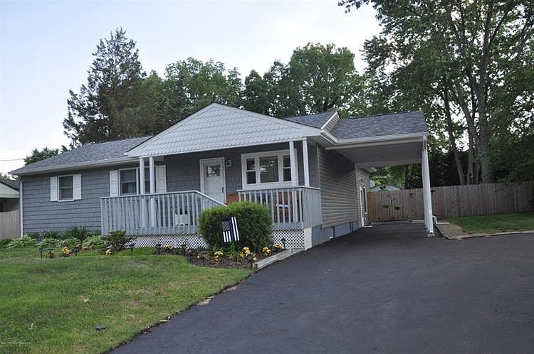 1st image of 960 McGuire Dr