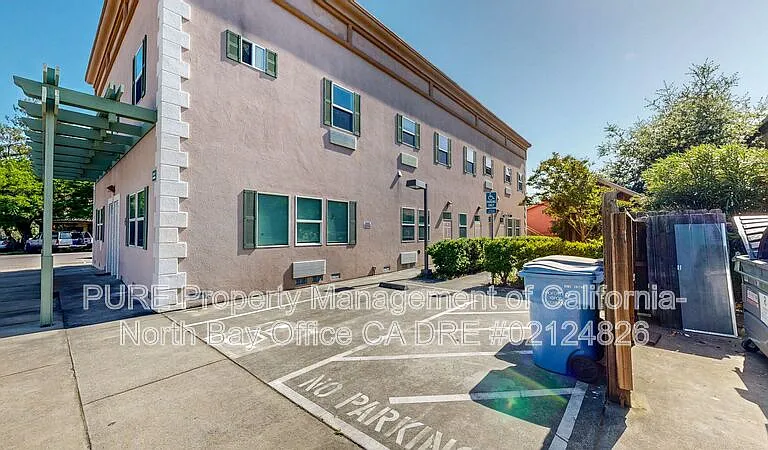154 Railroad Ave #B — Photo 46