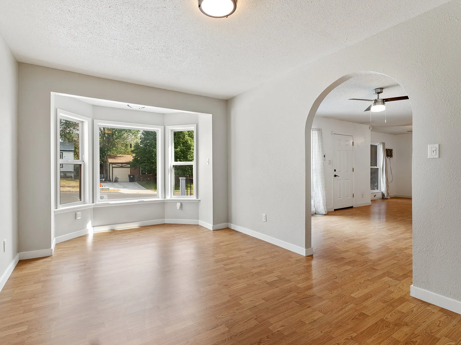 4 bed, 1832 sqft, $2,300 — Photo 4