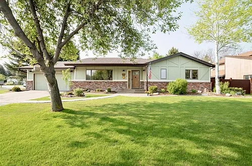 400 Fox Dr Photo 1