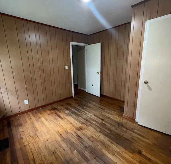 801 Douglas Dr — Photo 6