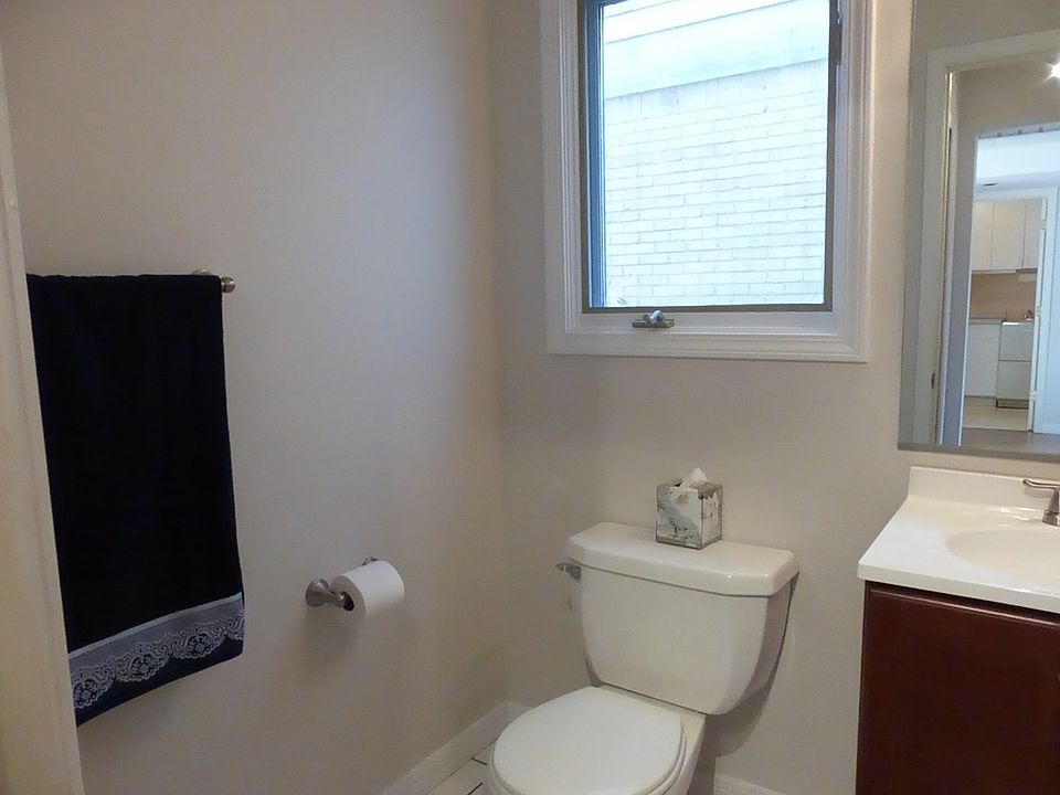 2nd image of 21627 Blackburn St