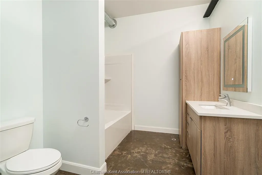 1 bed, 930 sqft, $1,750 — Photo 4