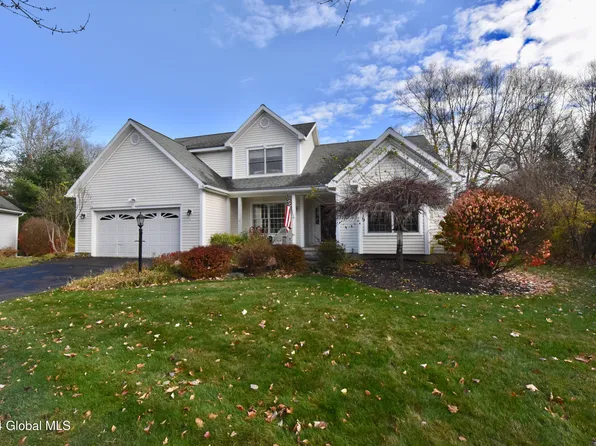 10 Flying Dutchman Way, Saratoga Springs, NY 12866