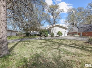 2402 N Lehman Rd, Peoria, IL 61604