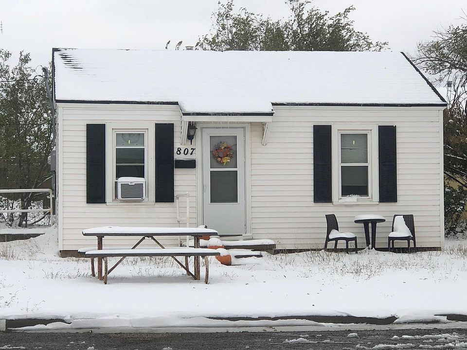 1st image of 807 21st St