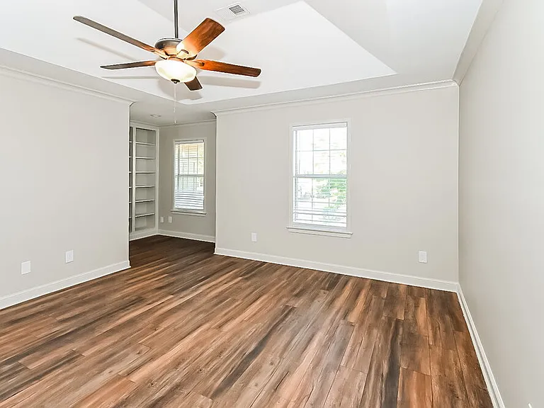 7170 Fox Creek Dr — Photo 9