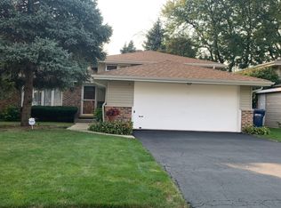 10604 S Highland Ave, Worth, IL 60482