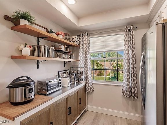 5th image of 7098 Nantucket Cir #7