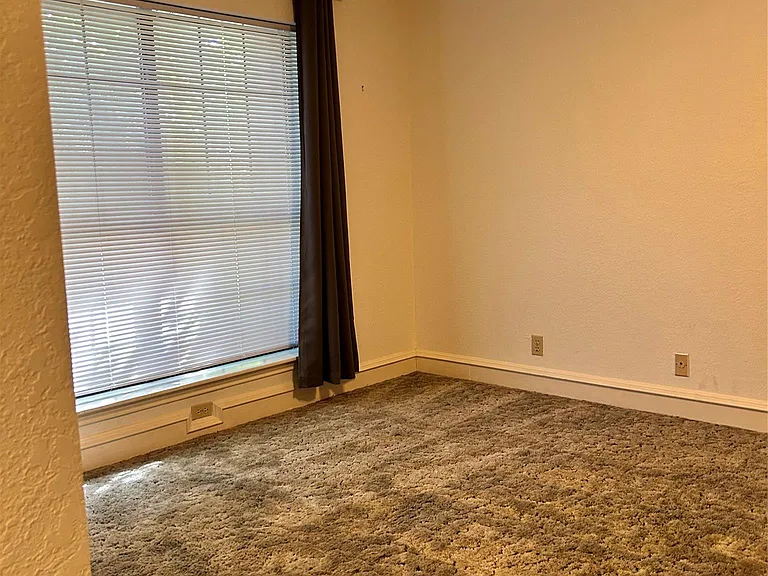 5704 Lands End — Photo 15