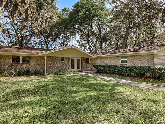 5th image of 15435 Cape Dr N