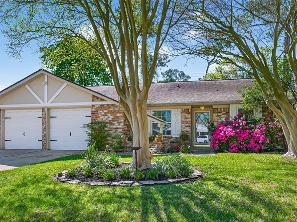 7211 Shady Arbor Ln, Houston, TX 77040