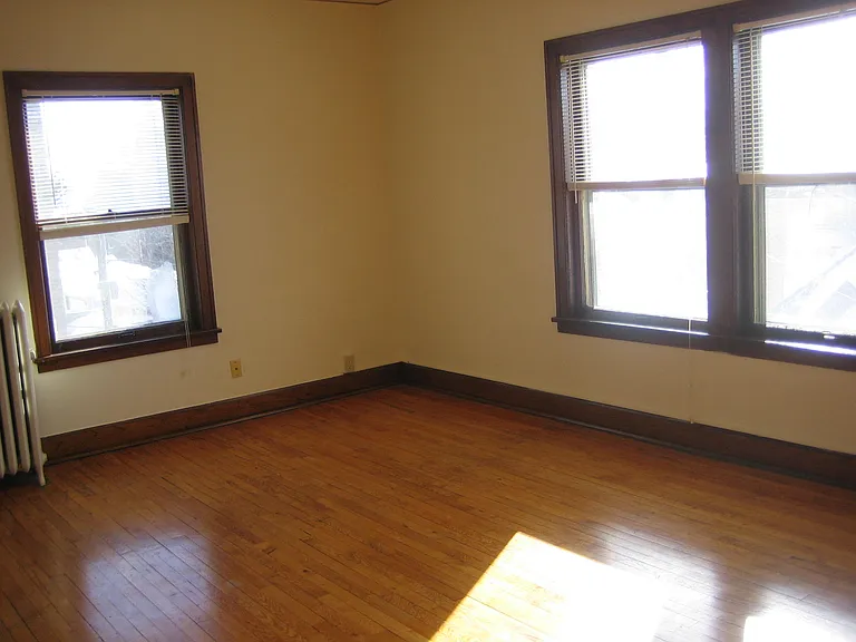 908 Grand Ave — Photo 8