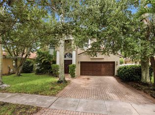 Chapel Lake Estates, Pembroke Pines, FL 33029