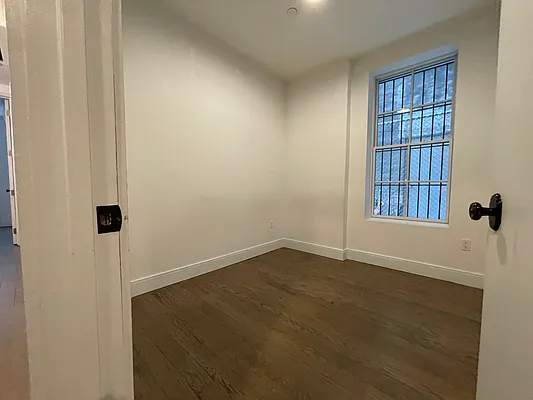 Rented by EXR | media 24