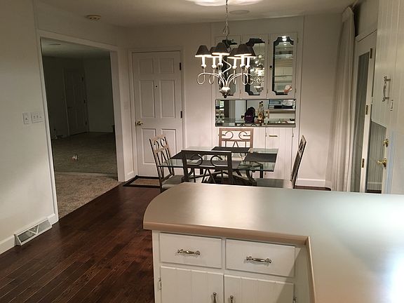 5th image of 1815 Niemann Dr