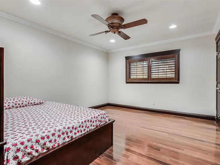 4900 Balcones Dr — Photo 34