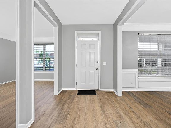 4th image of 2939 Audubon Dr