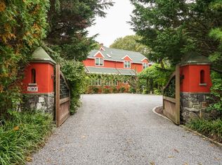 100 Sandy Hollow Rd, Southampton, NY 11968