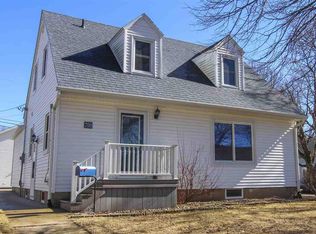 708 West St, Reinbeck, IA 50669