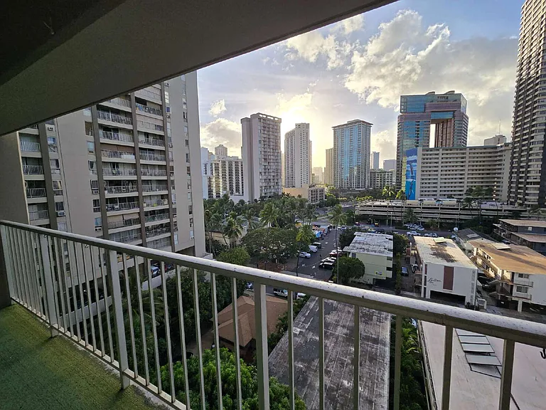430 Keoniana St #514 — Photo 3