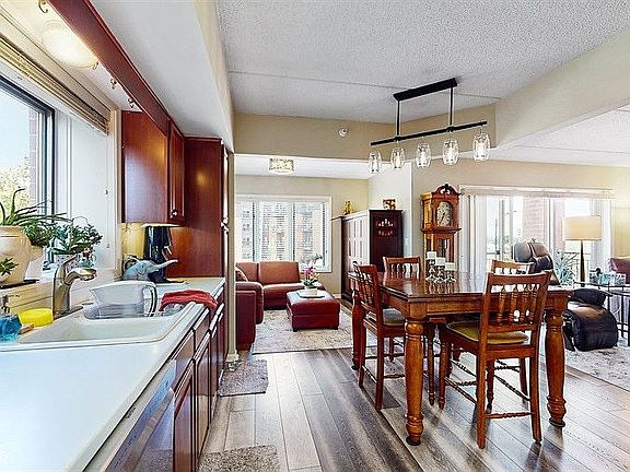 5th image of 1 N Beacon Pl APT 310