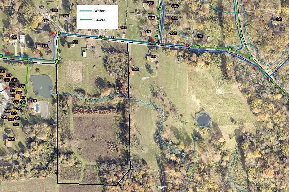 2nd image of 595 Davis Rd