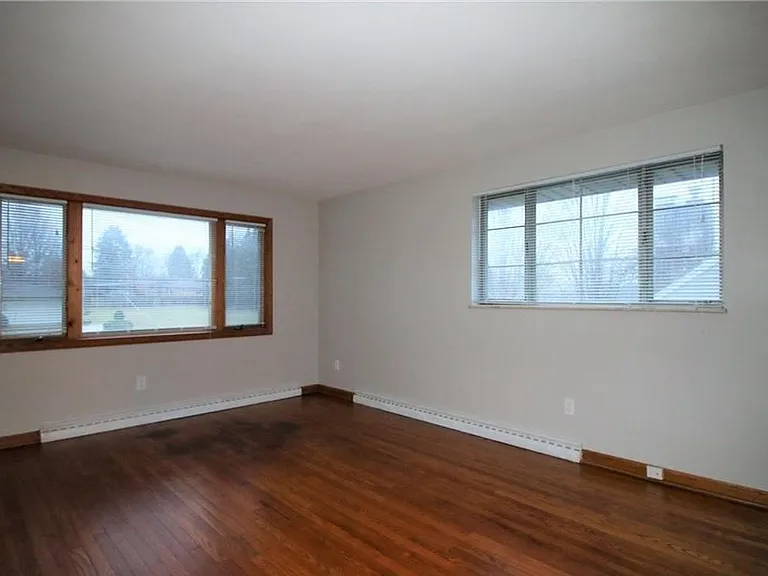 617 E Robinson Ave — Photo 4