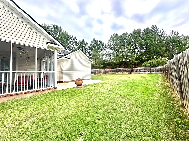 877 Tyler Woods Dr — Photo 22