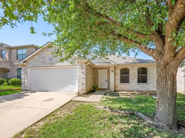 3709 Verde Dr, Fort Worth, TX 76244